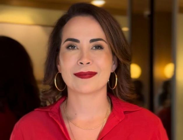 Cirurgiã plástica Thaís Fagundes participa de evento exclusivo na Costa Rica
