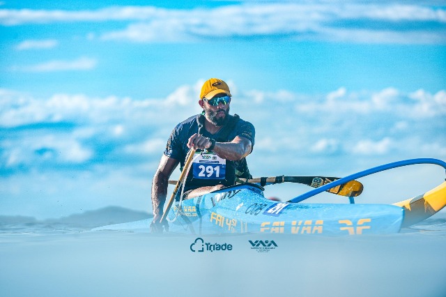 Salvador entra para a história ao sediar o maior campeonato de canoa polinésia do Brasil