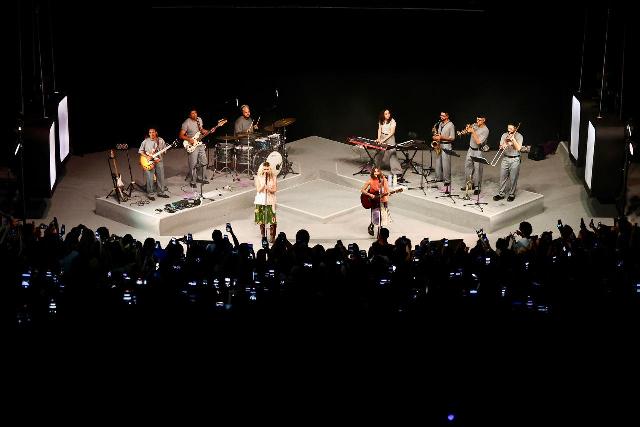 ANAVITÓRIA emociona Salvador com casa cheia na “Turnê das Esquinas”