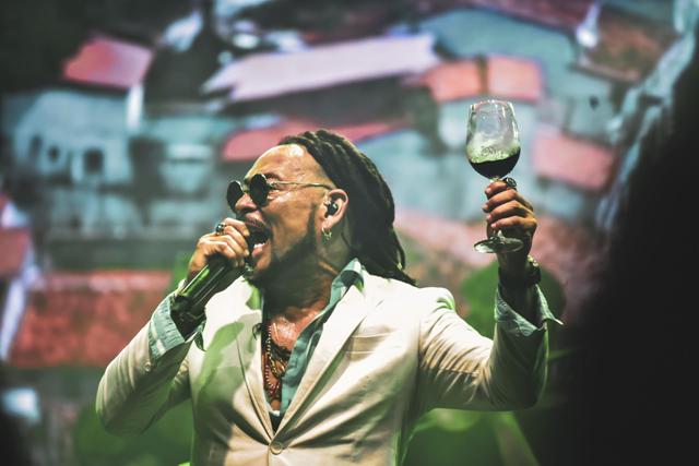 SÁBADO: Baile à La Baiana traz show inédito de Seu Jorge, Magary Lord e Peu Meurray a Salvador
