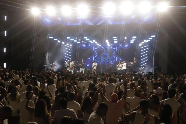 Axé e percussão marcaram o “Sextou” do Sauípe Weekend