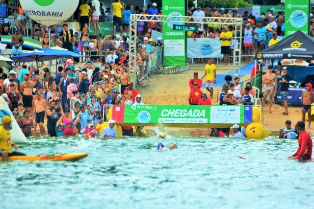 A Petrobahia Travessia Itaparica-Salvador recebe centenas atletas em diversas provas na Baía de Todos os Santos