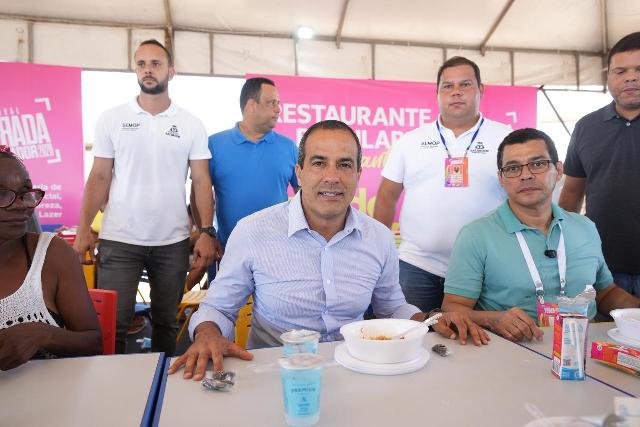 Bruno Reis anuncia restaurantes populares e transporte gratuito para ambulantes no Carnaval 2026