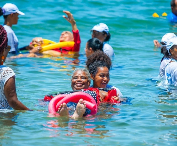 CREATOR: gd-jpeg v1.0 (using IJG JPEG v62), quality = 75