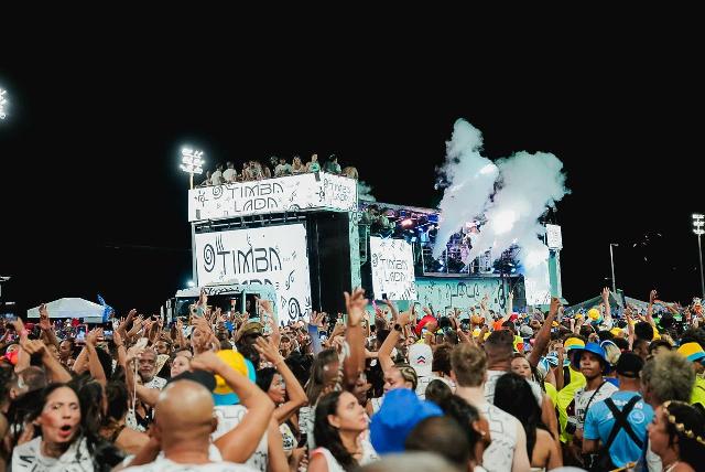 BLOCO TIMBALADA ESTREIA COM ENERGIA CONTAGIANTE NO CARNAVAL DE SALVADOR