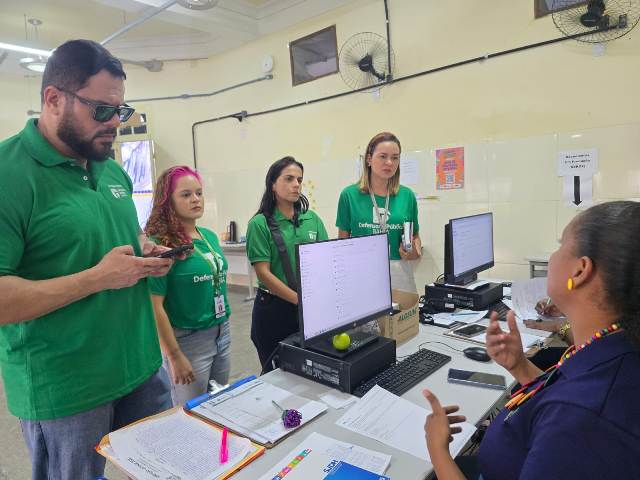 Defensoria intensifica acompanhamento de bebê encontrado sozinho no circuito; guarda familiar será avaliada