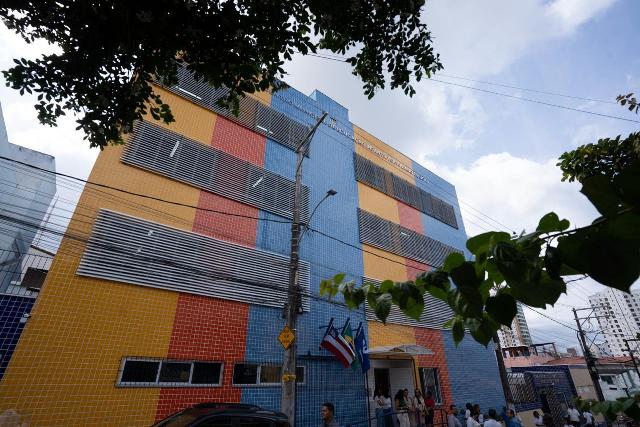 CREATOR: gd-jpeg v1.0 (using IJG JPEG v62), quality = 75