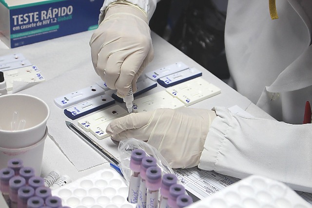 Salvador intensifica combate às hepatites virais com mutirão no Subúrbio Ferroviário