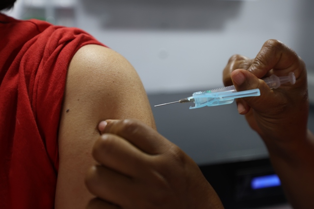 Vacinação nas escolas já soma mais de 5 mil doses aplicadas na Bahia em 2026