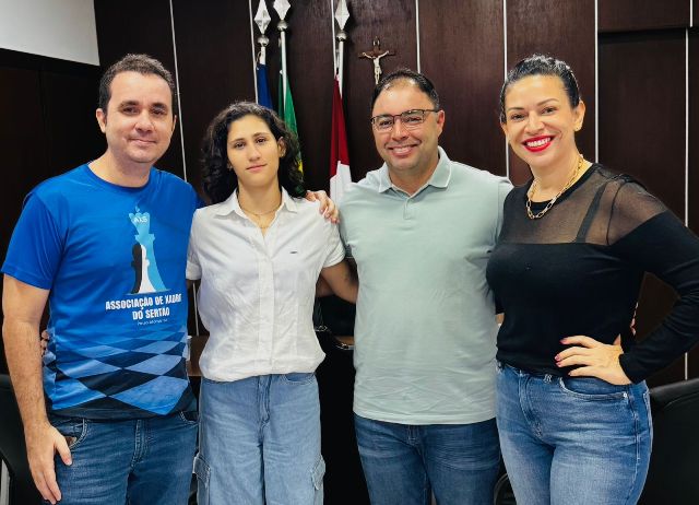 Vereadora Evinha articula fortalecimento do xadrez e defende inclusão nas escolas públicas