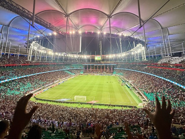 Arena Fonte Nova realiza manutenção preventiva no gramado para garantir padrão de excelência ao longo da temporada