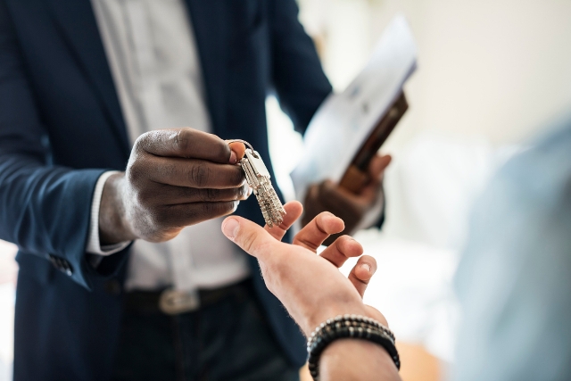Entre a posse e a propriedade: o que o caso de um jogador ensina sobre riscos imobiliários