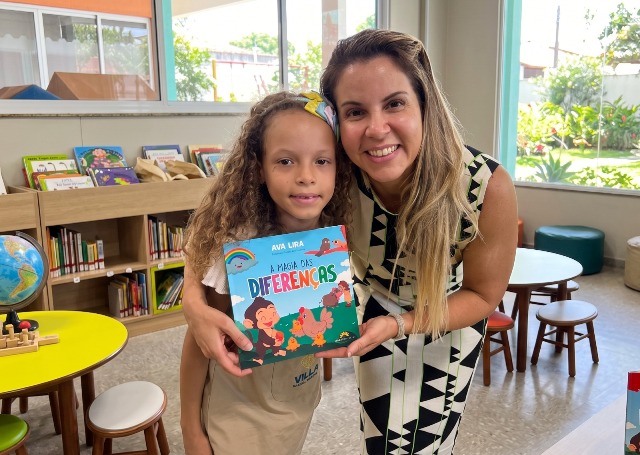Autora mirim de 9 anos leva livro sobre diversidade às bibliotecas públicas da Bahia