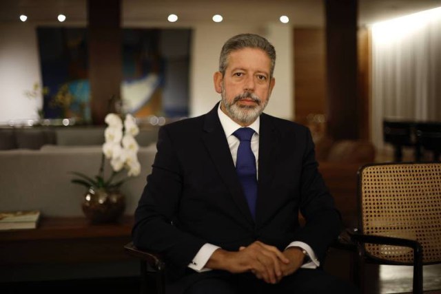 Câmara de Delmiro entrega Título de Cidadão ao Deputado Arthur Lira
