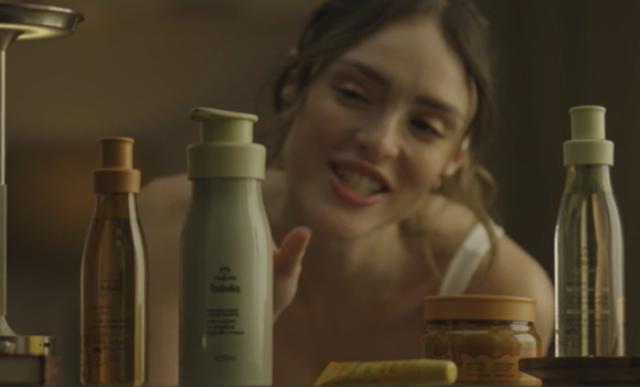 Natura Tododia lança campanha inspirada no universo gourmand com fragrâncias de Pistache, Caramelo Salgado e Néctar de Mel