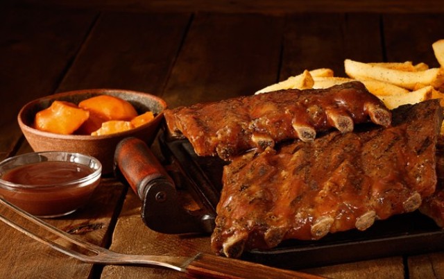 Outback oferece menu executivo no almoço com entrada e prato principal a partir de R$ 54,90