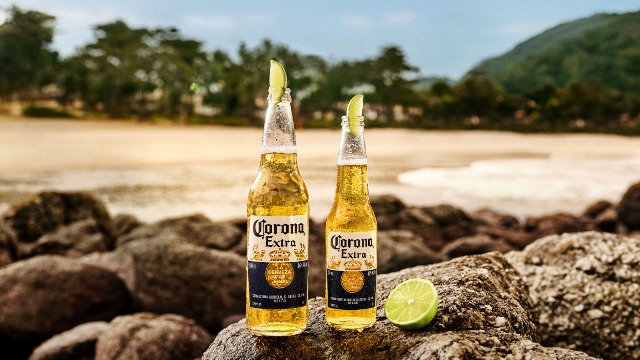 Corona em versão 600ml chega em Salvador para ampliar presença em momentos de encontros