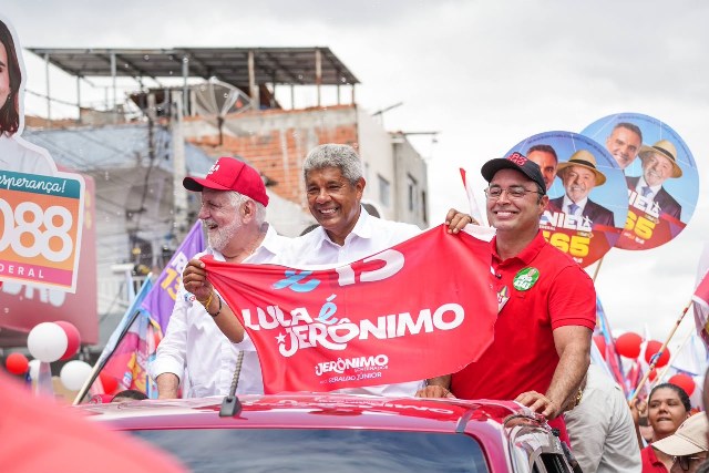 Em caminhada lotada do Time de Lula em Paulo Afonso, Jerônimo crava: “Isso aqui é data povo”