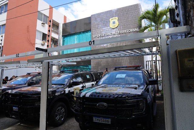 Novos fuzis, coletes, viaturas e Delegacia da Pituba reforçam atuação da Polícia Civil