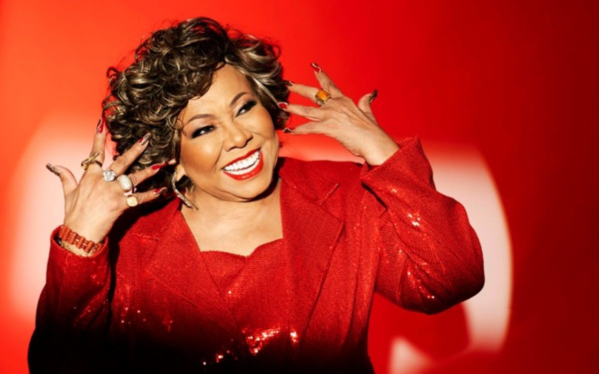 Alcione estreia no projeto Samba de Classe com abertura do Batifun e participação especial de Nelson Rufino neste sábado