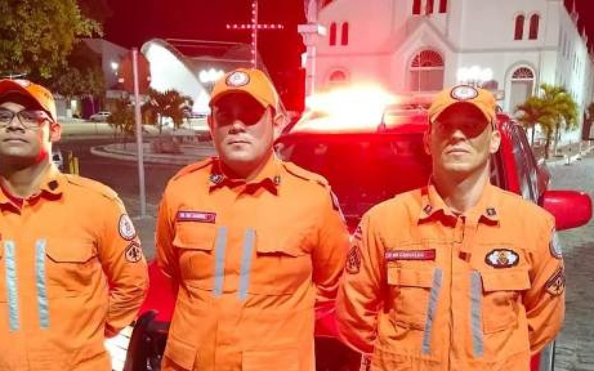 15º BBM monitora área após incêndio em vegetação em Monte Santo