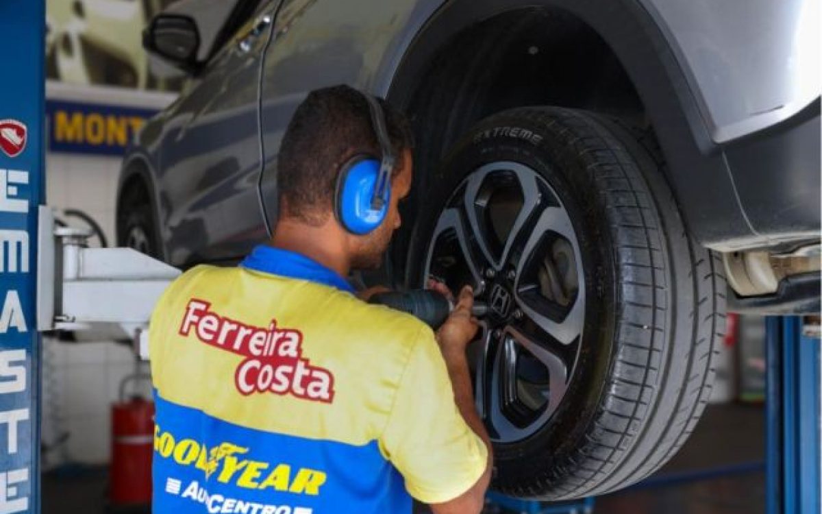 Vai viajar no final de ano ou nas férias? Saiba por que é importante fazer a revisão no carro