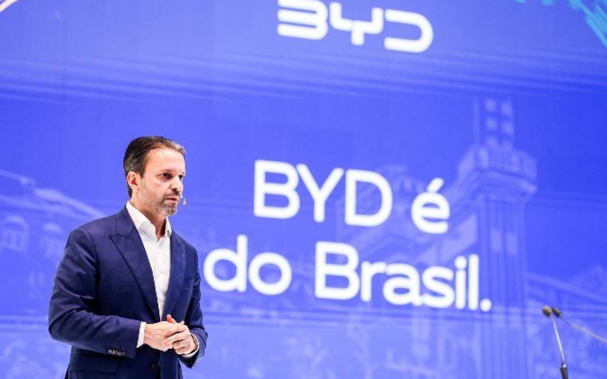 A BYD está disponibilizando 508 vagas nas plataformas SineBahia e CIAT, além de já estar em processo de contratação, via Gupy, de aproximadamente 500 empregados em julho e agosto