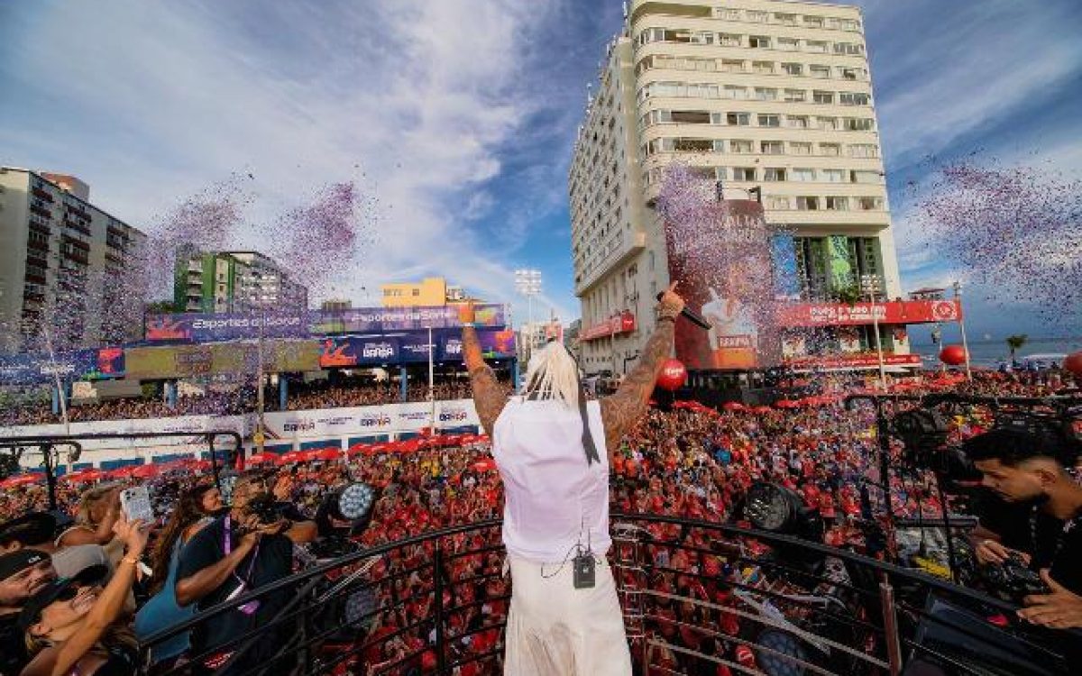 Banda EVA lança “Open Bar de Beijo”