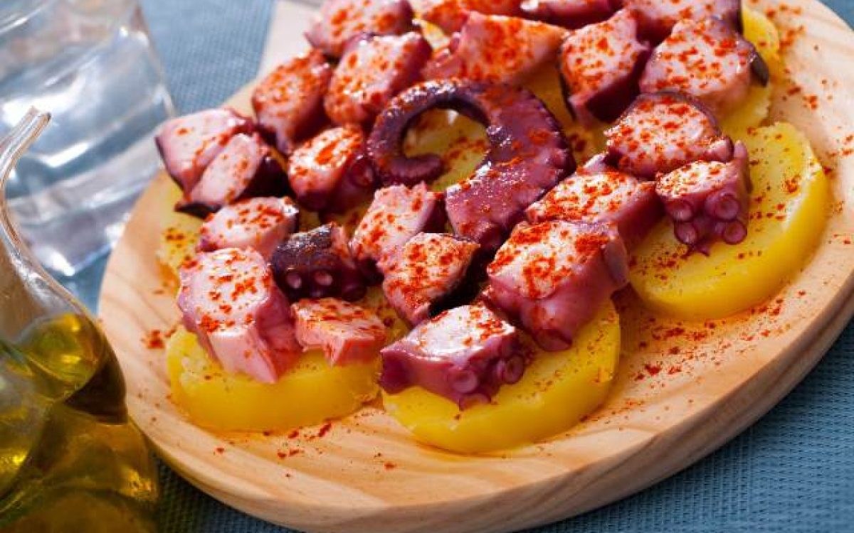 Caballeros de Santiago apresenta curso de culinária galega na Unijorge