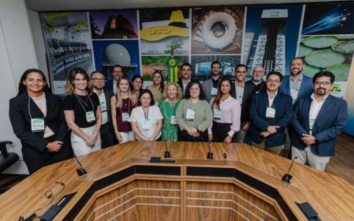 Salvador participa de reunião em Brasília sobre projeto internacional de combate à poluição plástica