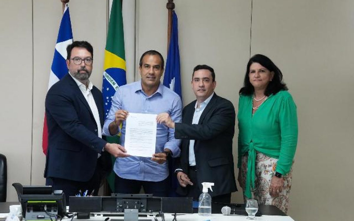 Prefeitura de Salvador e Neoenergia Coelba firmam parceria para modernizar a iluminação pública das avenidas Paralela e Carybé
