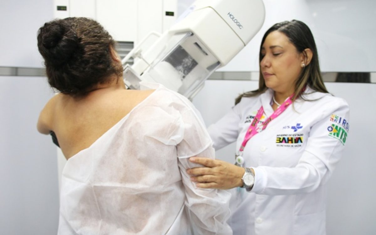 Outubro Rosa: Sesab mantém agendamentos para mamografias e consultas em Salvador