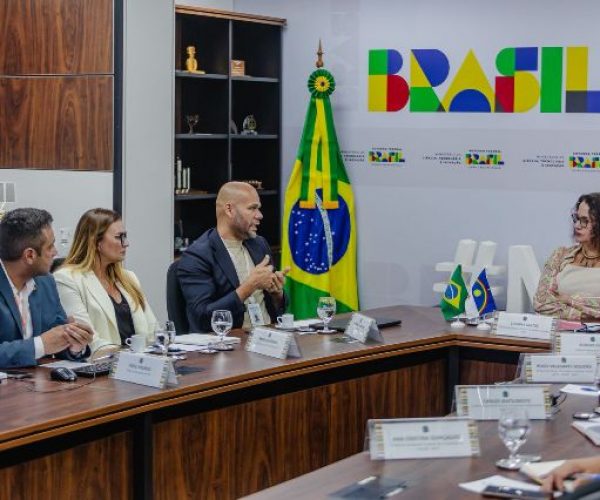 Phiz: O Super Chat 100% Brasileiro que Quer Transformar a Comunicação Digital