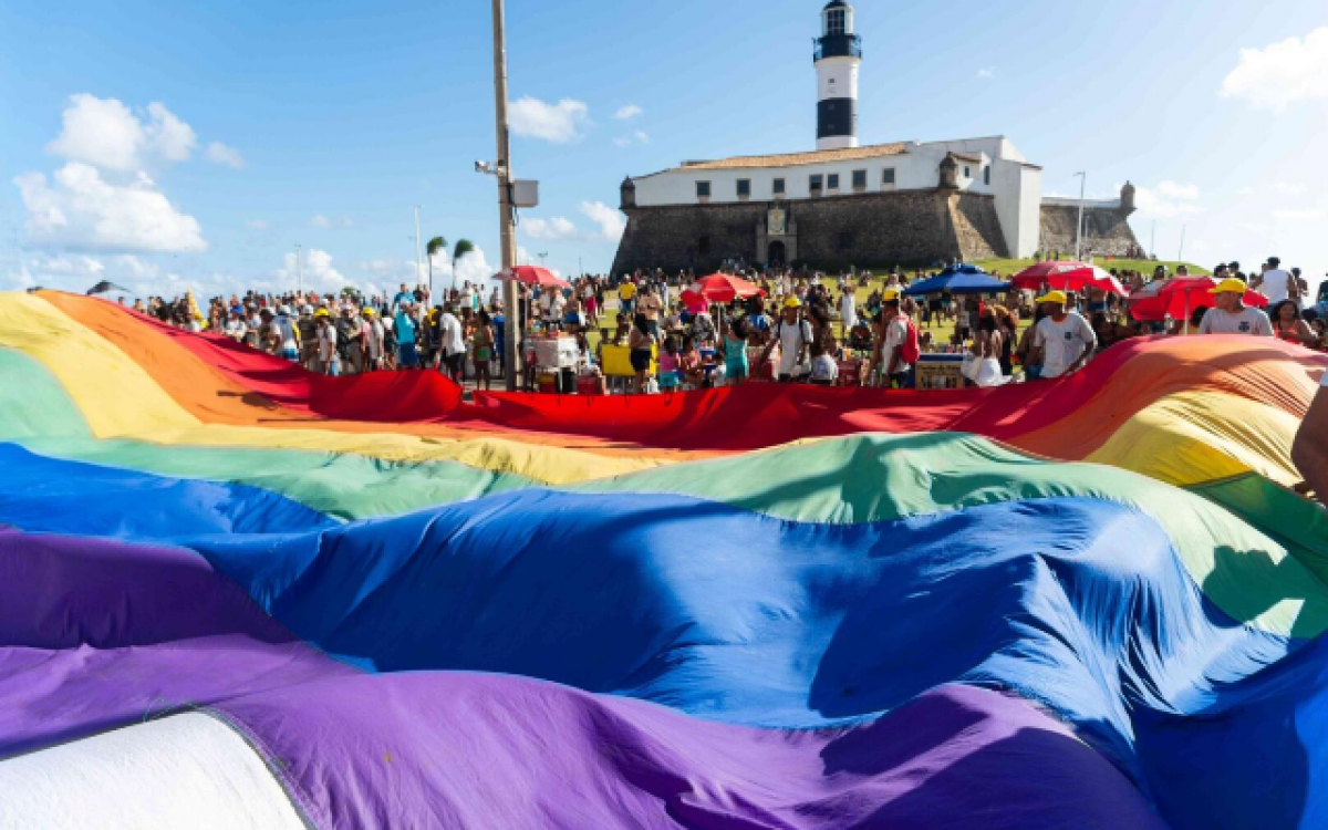23ª Parada do Orgulho LGBT+ Bahia terá 13 trios em Salvador neste domingo (6)