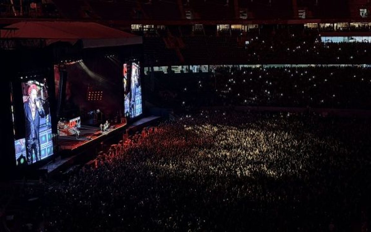 Guns N’ Roses reúne 40 mil pessoas em noite histórica na Arena Fonte Nova, em Salvador