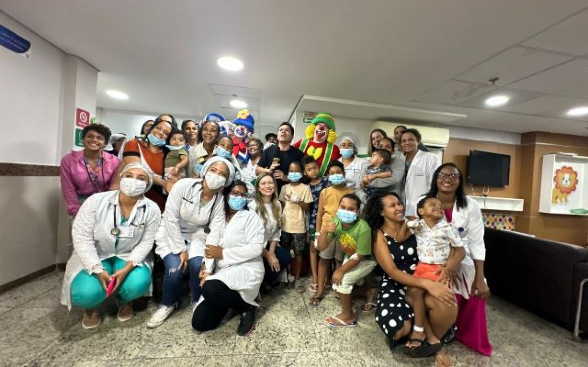 Com a força da internet e o apoio da Hapvida, Patati e Patatá realizam sonho de jovem em tratamento contra o câncer em Salvador