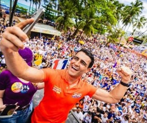 JHC vence Renan Filho no primeiro turno e é eleito governador de Alagoas