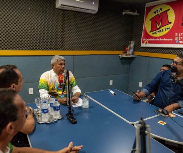 Em entrevista no Recôncavo, Jerônimo reforça que não troca obras por apoio político