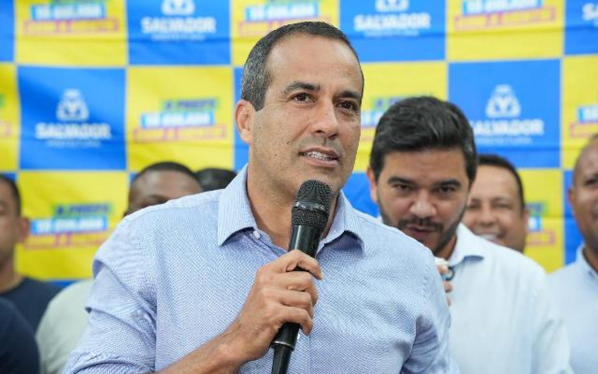 Prefeitura entrega praça requalificada em Cajazeiras VIII e ultrapassa marca de 650 novos equipamentos de lazer inaugurados