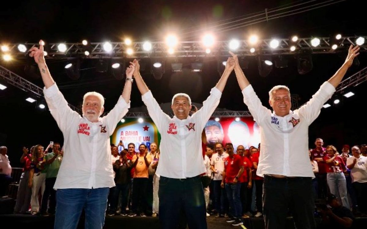 Jerônimo lota a Praça do Feijão com mais de 20 mil pessoas e abre campanha no interior com força do Time de Lula
