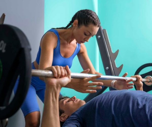 90 minutos de musculação por semana podem contribuir para uma vida mais saudável