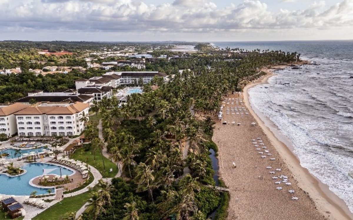 All inclusive, Réveillon Costa do Sauípe reunirá Saulo Fernandes, Durval Lelys, Timbalada, Negra Cor, Batifum e Alexandre Peixe