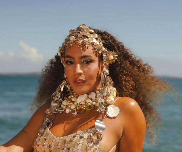 Sofia Pitta estreia show “Pureza Selvagem” em Salvador neste sábado (10)
