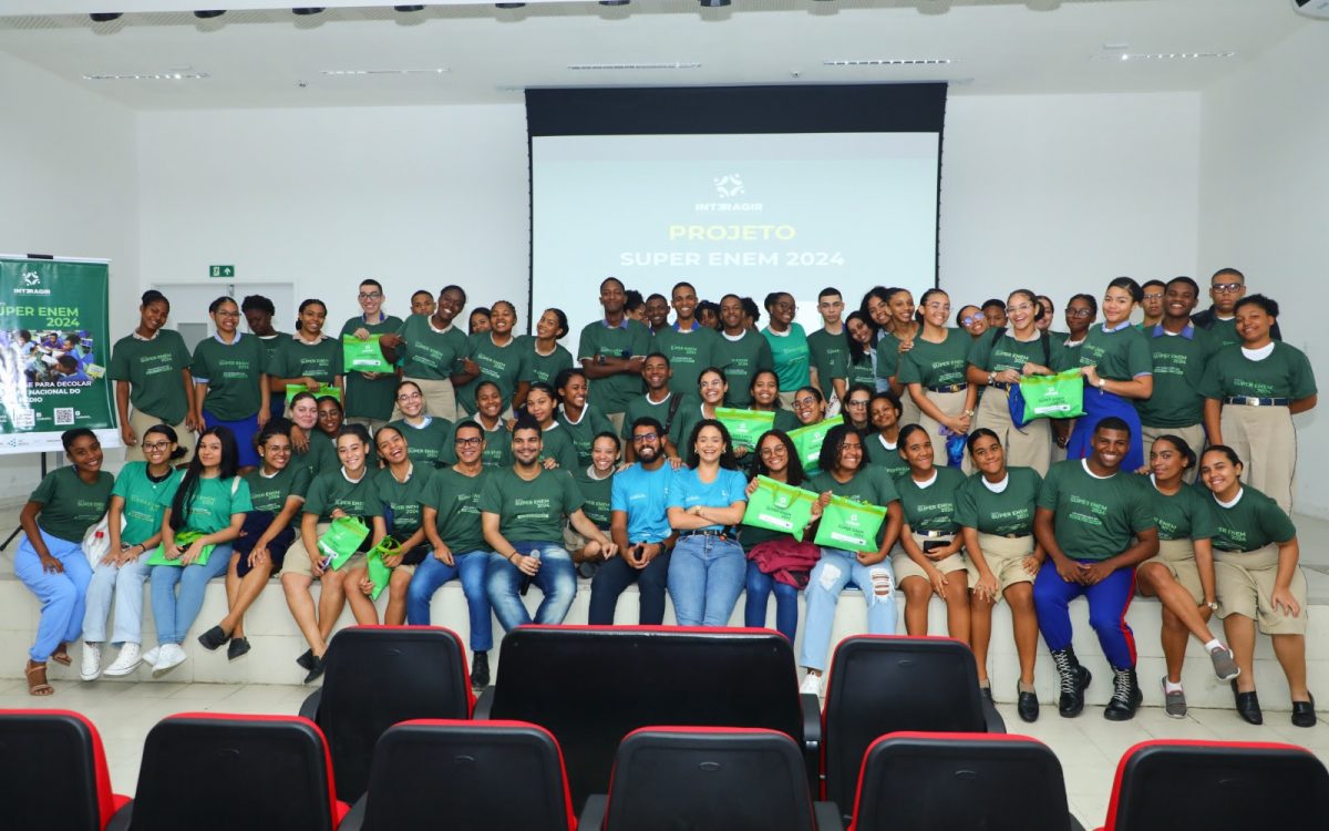 Aulas gratuitas para o ENEM: projeto abre inscrições para estudantes de Catu, Candeias e região