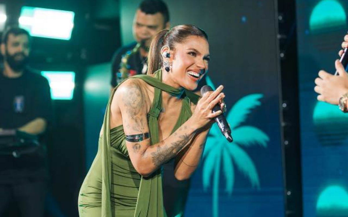 Cantora Tays Reis realiza show em Salvador dia 1⁰ de novembro