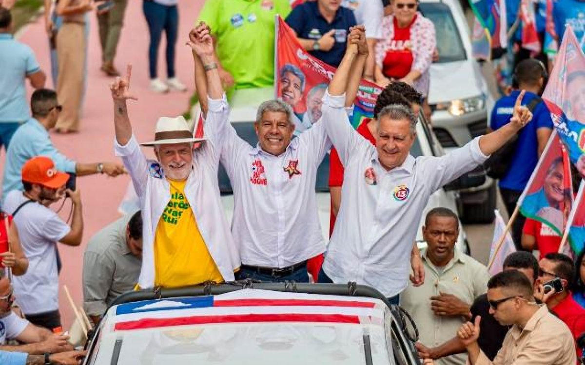 Em Tucano, Jerônimo abre carreata no Sisal e exalta força da parceria com prefeitos