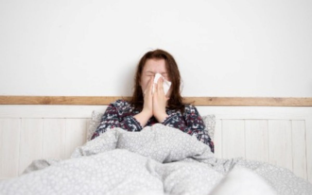 Depois da festa, o corpo cobra: viroses se espalham no pós-Carnaval