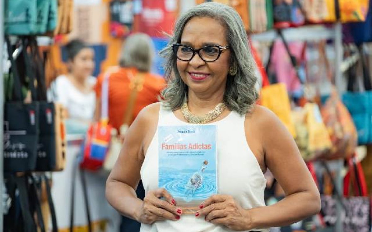 Autora baiana Antonia Maria participa da Feira do Livro de Buenos Aires em mesa sobre escrita e resistência, neste domingo (03)