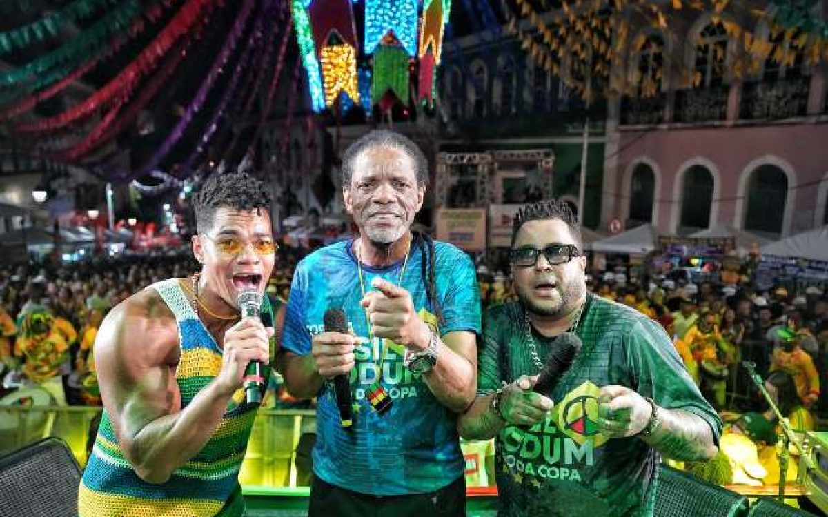 Torcida Brasil Olodum encerra participação no São João da Bahia com festa, futebol e celebração no Pelourinho