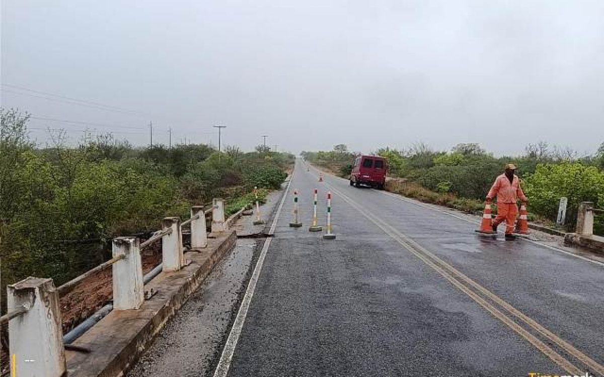 Governo do Estado monitora municípios e rodovias atingidos por fortes chuvas na Bahia